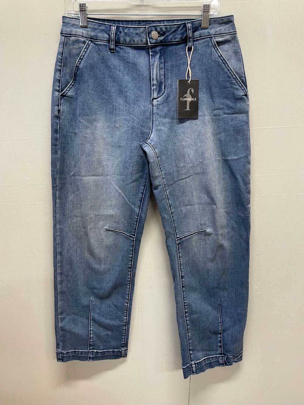 Flamingals Women's Wash Stitch Mid-Rise Barrel Leg Crop Jeans Size Medium NWT